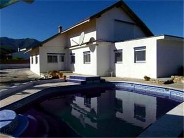 Finca for sale in Alhaurin de la Torre (Andalucia)