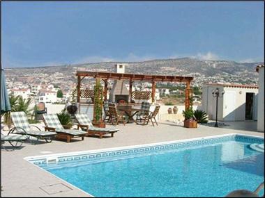 Villa for sale in Peyia (Paphos)