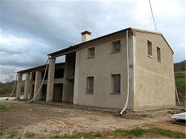 Villa for sale in Lozzo Atestino (Veneto)