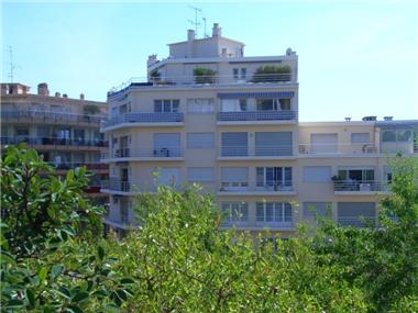 Apartment       for sale in Cannes (Provence-Alpes-Cote d'Azur)