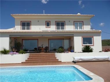 Semi/terraced Villa for sale in Tavira (Faro)
