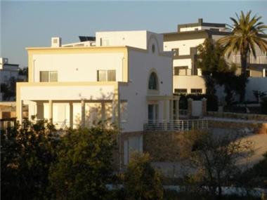 Semi/terraced Villa for sale in Tavira (Faro)