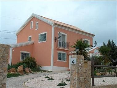 Semi/terraced Villa for sale in Porto de Lagos (Faro)