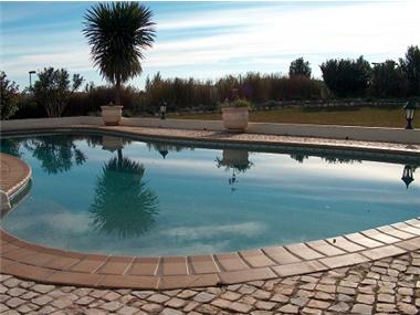 Semi/terraced Villa for sale in Porto de Lagos (Faro)