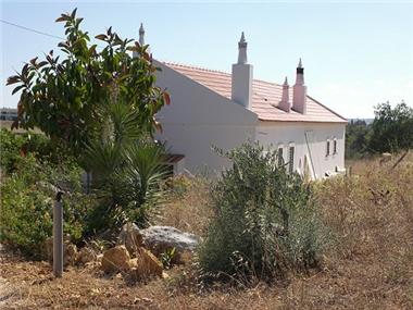 Semi/terraced Villa for sale in Mexilhoeira Grande (Faro)