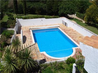 Semi/terraced Villa for sale in Mexilhoeira Grande (Faro)