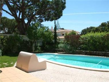 Semi/terraced Villa for sale in Vilamoura (Faro)