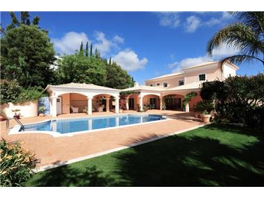 Semi/terraced Villa for sale in Alcalar (Faro)