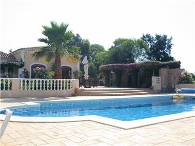 Semi/terraced Villa for sale in Monte Judeu (Faro)