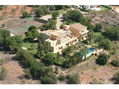 Semi/terraced Villa for sale in Boliqueime (Faro)