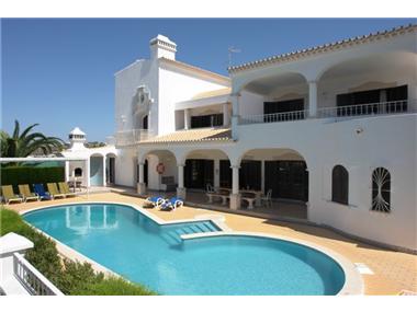 Semi/terraced Villa for sale in Sao Rafael (Faro)