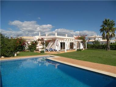 Semi/terraced Villa for sale in Ferragudo (Faro)