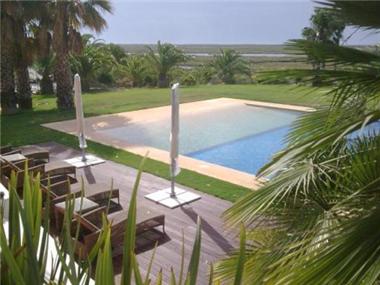 Semi/terraced Villa for sale in Tavira (Faro)