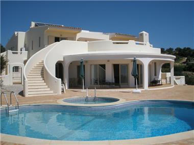 Semi/terraced Villa for sale in Bordeira (Faro)