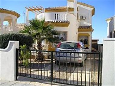Villa for sale in El Pinar de Campoverde (Valencia)