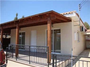 Bungalow for sale in Kolossi (Limassol)