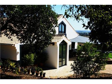Semi/terraced Villa for sale in Barao de Sao Joao (Faro)