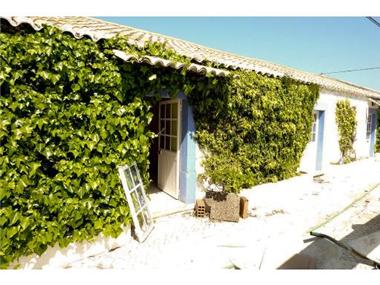 Semi/terraced Villa for sale in Santo Estevao (Faro)
