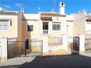 Townhouse for sale in Pinar de Campoverde (Murcia)