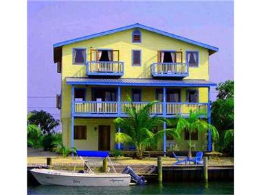 House for sale in Placentia Village (Stann Creek District)