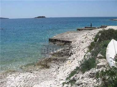 House for sale in Rogoznica (Sibensko-Kninska Zupanija)