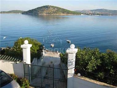 House for sale in Rogoznica (Sibensko-Kninska Zupanija)