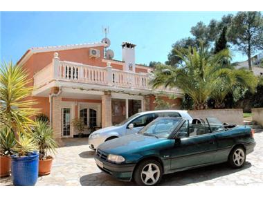 Villa for sale in Alzira (Valencia)