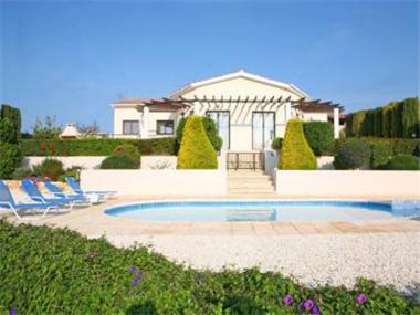 Semi/terraced Villa for sale in Kouklia (Paphos)