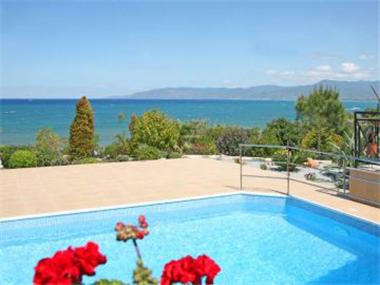 Semi/terraced Villa for sale in Neo Chorio (Paphos)