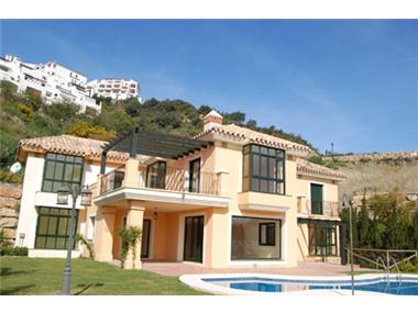 House/villa for sale in Benahavis (Andalucia)