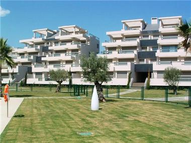 Apartment/flat for sale in Benahavis (Andalucia)