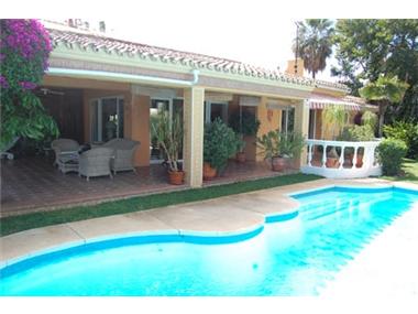 House/villa for sale in Guadalmina (Andalucia)