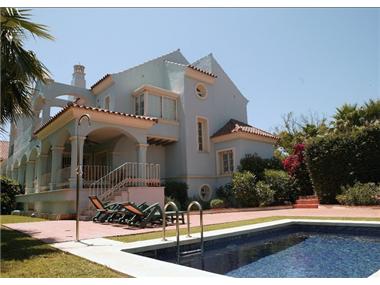 Semi/terraced Villa for sale in San Pedro de Alcantara (Andalucia)