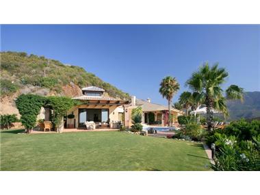 House/villa for sale in Benahavis (Andalucia)