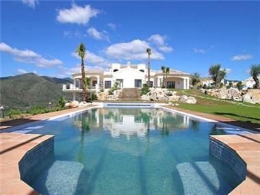 House/villa for sale in Benahavis (Andalucia)
