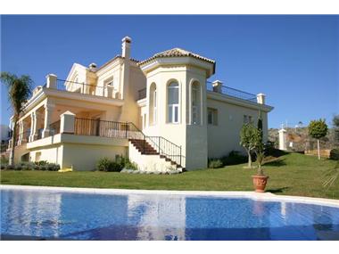 House/villa for sale in Benahavis (Andalucia)