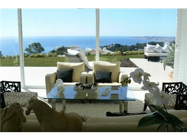 Semi/terraced Villa for sale in Benalmadena Costa (Andalucia)