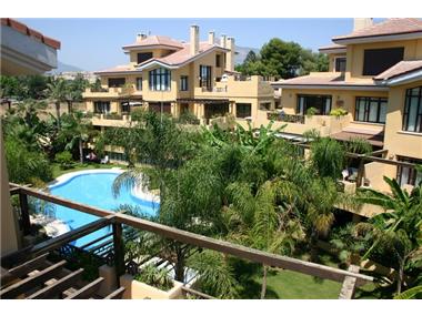 Apartment/flat for sale in Puerto Banus (Andalucia)