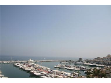 Apartment/flat for sale in Puerto Banus (Andalucia)