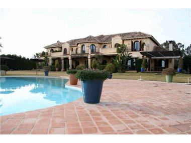 House/villa for sale in Estepona (Andalucia)