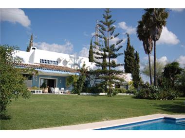 House/villa for sale in Estepona (Andalucia)