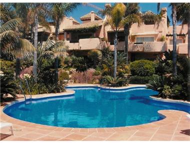 Townhouse for sale in Estepona (Andalucia)