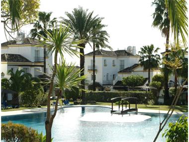 Townhouse for sale in Estepona (Andalucia)