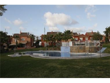 Townhouse for sale in Estepona (Andalucia)