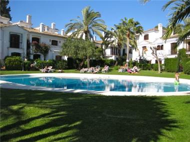 Townhouse for sale in Estepona (Andalucia)