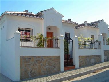 Semi/terraced Villa for sale in Frigiliana (Andalucia)
