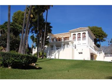 House/villa for sale in Marbella (Andalucia)