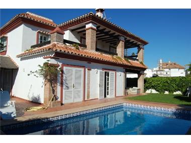 House/villa for sale in Rio Verde (Andalucia)