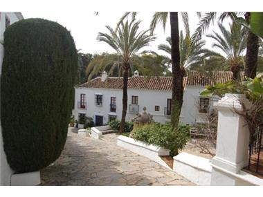 Townhouse for sale in Marbella (Andalucia)