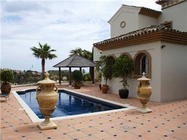 House/villa for sale in El Herrojo (Andalucia)